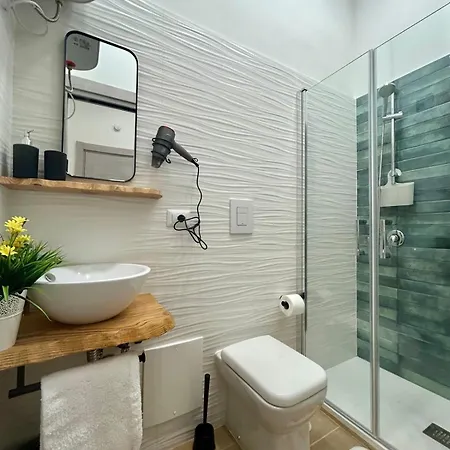 Center House Mery&ines